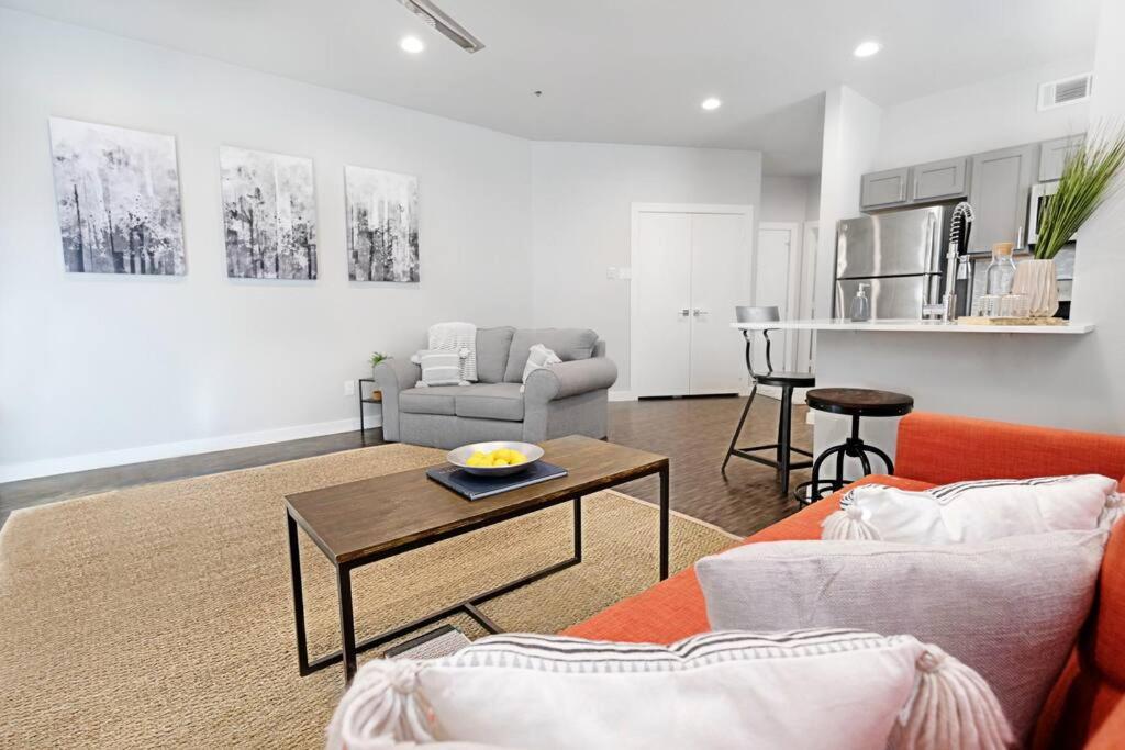 The Kozy Urban Dallas Flat Exteriör bild
